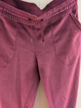 Ivivva Velour Jogger Sweatpants Maroon Size 10-12 Girls